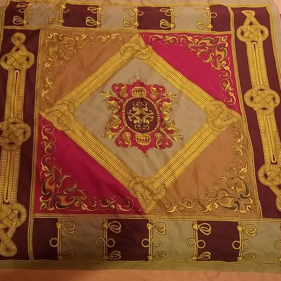 Lorenzo di Credi Women's Scarf - Picture 1 of 3